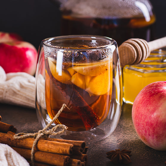 "ZIMOWA HERBATA OWOCOWA Z KONFITURĄ I NUTĄ BRANDY"